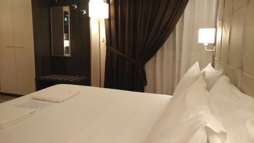 Pagani House | Brain Rooms & Suite