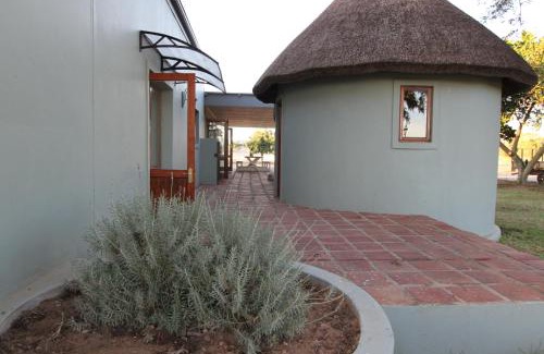 Moorreesburg Villa | Brakkies the Country dog Escape