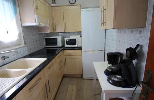 Llanca Apartment | BRAMANT 5 - Primera planta con terraza, vistas al mar y parking. - ES-228-77