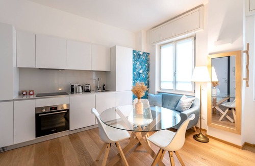 Porta Tenaglia Apartment | Bramante Design Suite | A few steps from Duomo