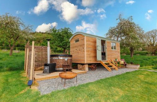 Allerford Ski Chalet | Bramley Hut Allerford