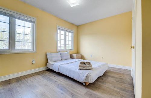 Brampton House | Brampton Retreat - Quiet 2BR Residential Area