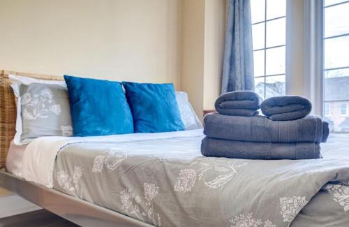 Brampton House | Brampton Retreat - Quiet 2BR Residential Area