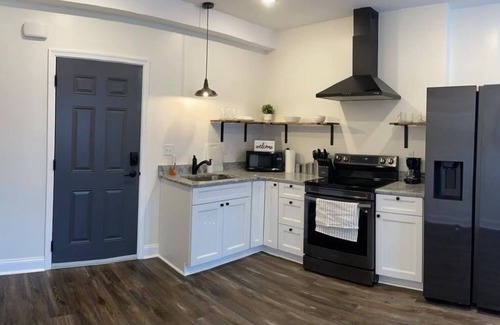 Lancaster Apartment | Brand New 1 Bedroom Apt w/Off Street Parking 3