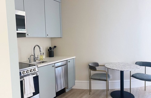 Draper Apartment | Brand New 1 Bedroom Luxury Mountain Apartment! Best Views in Utah!