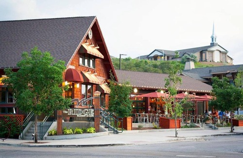 Draper Apartment | Brand New 1 Bedroom Luxury Mountain Apartment! Best Views in Utah!