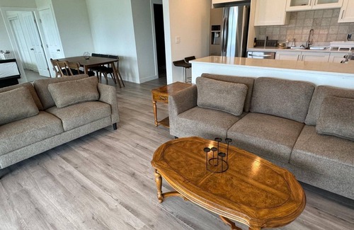 Scotch Creek House | Brand new 2 Bedrooms/Lake Veiw