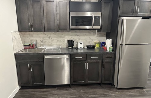 Calgary House | Brand New 2 BR Suite Located Near YYC Airport