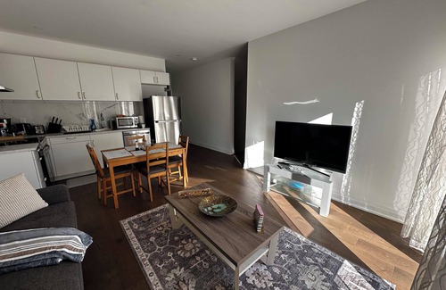 Richmond Hill House | Brand New 2 Storey Unit