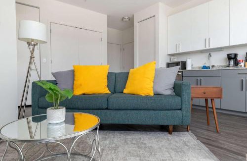 Palmer Square Apartment | Brand New 2BR Chicago City Escape