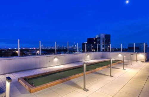 Palmer Square Apartment | Brand New 2BR Chicago City Escape