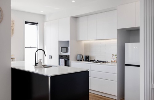 Gold Coast House | Brand New 3BR with Pool, Golf nearby, huge balcony
