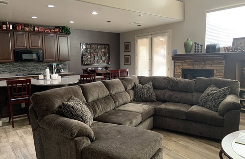 Westwing Mountain House | Brand New 51 Jet Spa, Heated Pool, Perfect Escape-Spring Training/Golf/Shopping