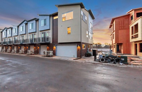 Salt Lake City House | Brand new build near everything.n