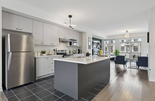 Brampton House | Brand New Built Stylish & Modern Family Home