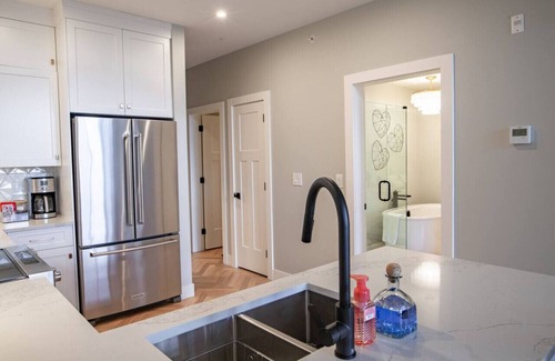 Harrison Hot Springs Condo | Brand New Penthouse with Lake & Mtn Views