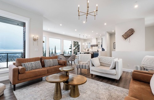 Silver Star Mountain House | Brand new duplex on the Ridge with incredible mountain views and an elevator!