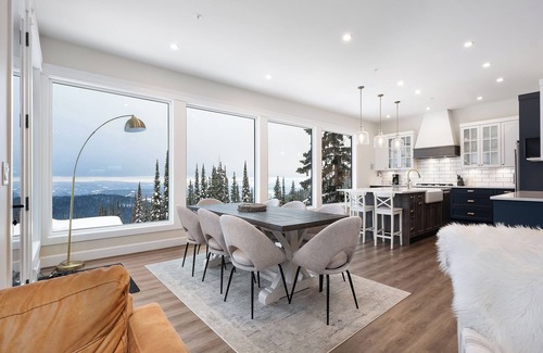 Silver Star Mountain House | Brand new duplex on the Ridge with incredible mountain views and an elevator!