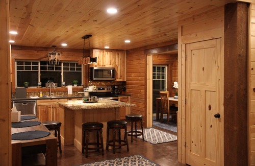 Spooner Cabin | Brand NEW Cabin in the Pines w Private Lake