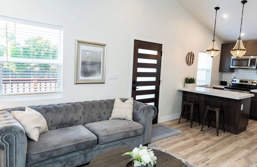 Carmichael Cottage | Brand New Charming 2-bedroom cottage in Fair Oaks