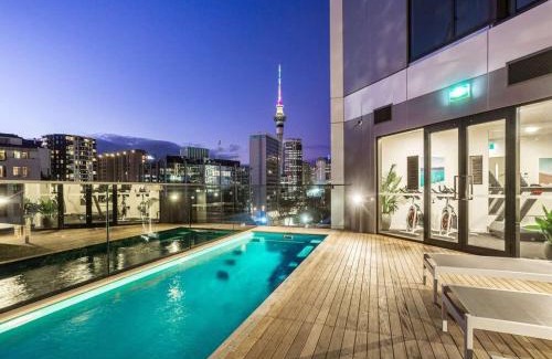 Newton House | Brand New Condo with Pool and Gym