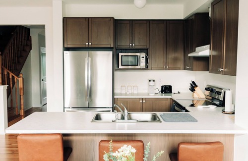 Pickering House | Brand New contemporary 4 bedroom nestled in nature