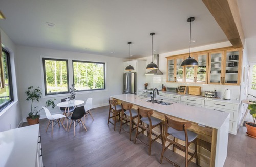Nancy House | Brand new custom lake house with breathtaking panoramic views