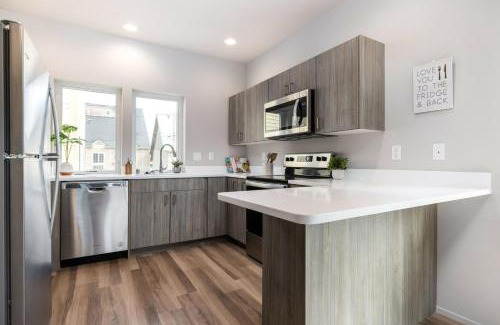 Anacortes House | Brand New Fully Updated Condo 904 in Anacortes