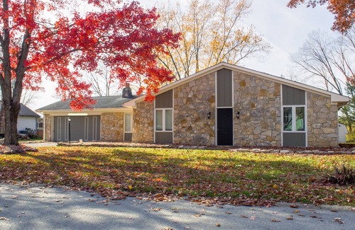 Westfield House | Brand New Grand Park Hideaway