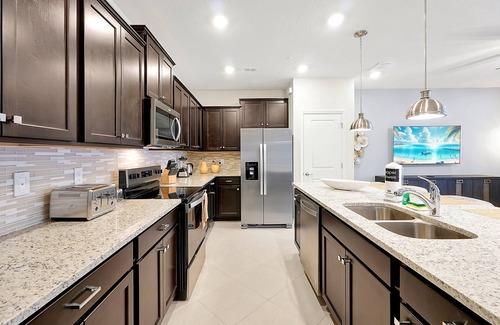 Four Corners House | Brand New Home at Windsor Cay Resort with Lazy River