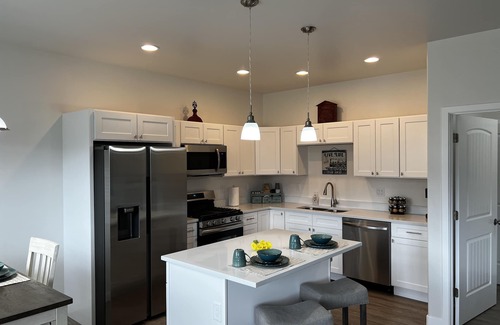 Montrose House | Brand NEW home! The Colorado House! Perfect for all 4 seasons!