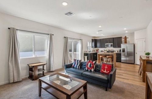 Stockton House | Brand new house, located of I-4, with easy access to the Valley and the Bay.