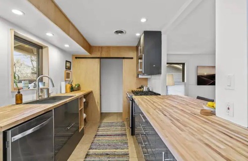 St. Edwards House | *Brand New Listing—Walkable to South Congress*