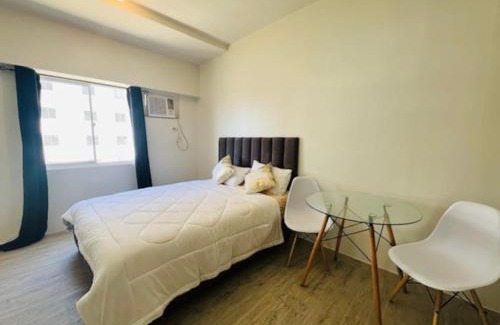 Las Pinas Apartment | Brand new! Minimalist studio space