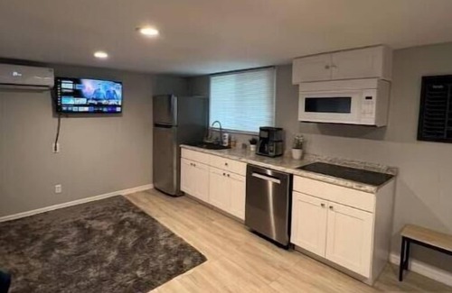 Lake Panasoffkee House | Brand New! Modern Guesthouse!