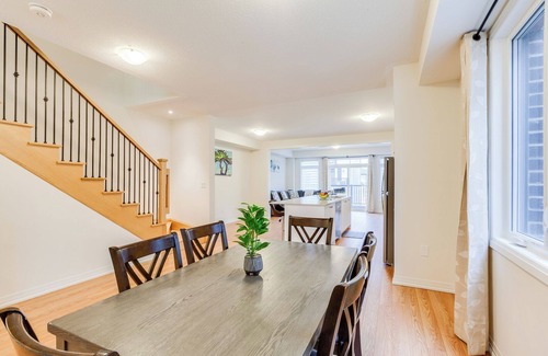 Pickering House | Brand new, Modern 4Bed+Office, 3storeys, Whole house, 4/5 parking in Pickering