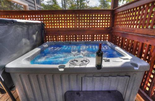 Cleveland Villa | Brand New Modern Luxury Couples Fit for Royalty