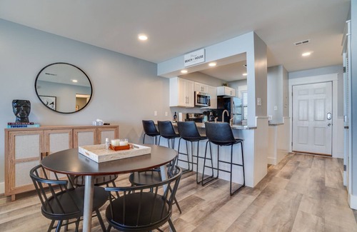 Sunnyside Condo | Brand New One Level direct beach front. No Crowds, Exceptional
