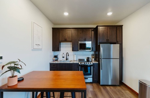 Kalispell Apartment | Brand New Queen Studio Suite with Full Kitchen and Washer/Dryer in the Heart of Kalispell, MT