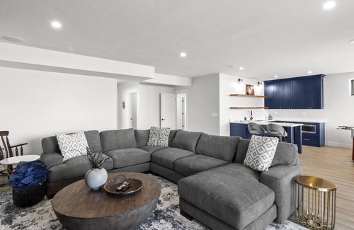 Ogden House | Brand New Snowbasin ⛷️ Powder Mt Luxury Ski Home