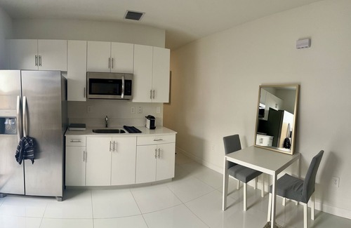 Princeton Apartment | Brand New South Miami Getaway. 5 minutes away from Biscayne Bay.