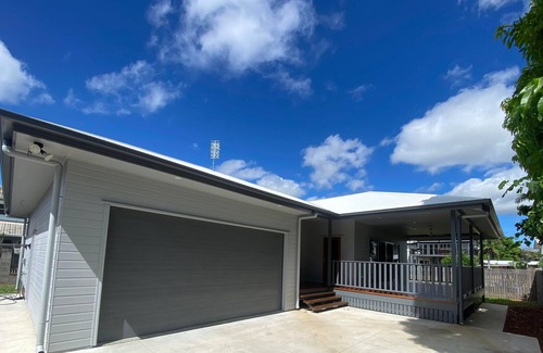 Rosslea House | BRAND NEW Spacious 4 bedroom house - FREE Wi-Fi