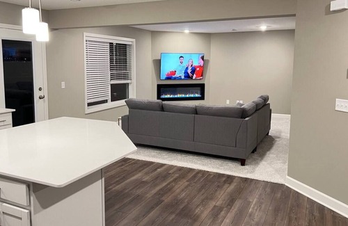Blaine House | Brand New spacious townhome - The Zest