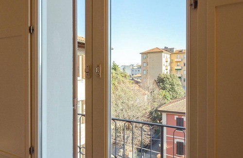 Santo Stefano Apartment | Brand new suite with balcony Via Albertoni