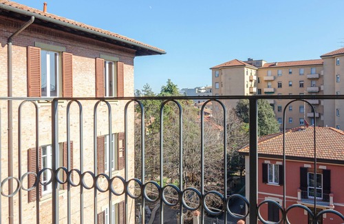 Santo Stefano Apartment | Brand new suite with balcony Via Albertoni