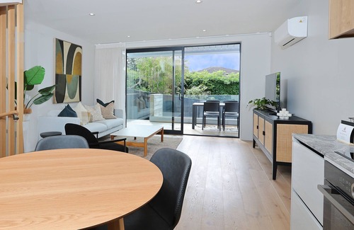 Greenlane - Ellerslie House | Brand New sunny home in Remuera