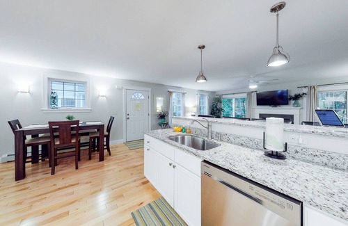Old Orchard Beach House | Brand-New Townhome - Close to Golf, Beach & Old Orchard Beach Pier