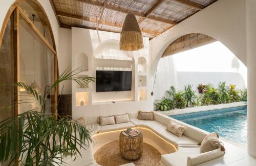 Padangsambian Klod Villa | Brand New Villa 2BR with Private Pool near Seminyak by BaliSuperHost