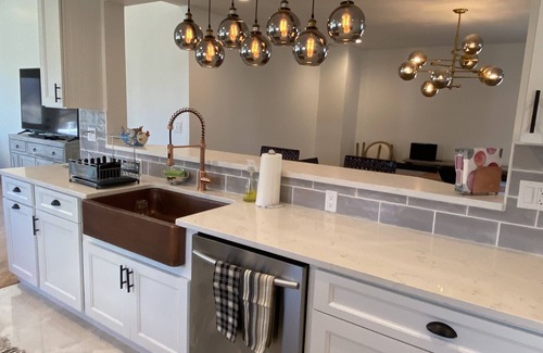 Westbrook Center House | Brand New, Villa Je t’aime, Across the Street from the beach, Sleeps 6 adults