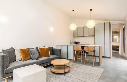 Suffolk Park House | BRANDON HOUSE - Family Retreat